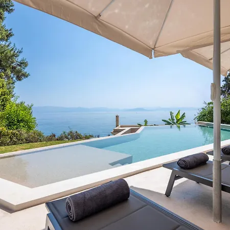 Beachfront Achillion Bay In Corfu 别墅