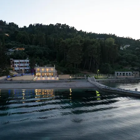 Beachfront Achillion Bay In Corfu 别墅 *